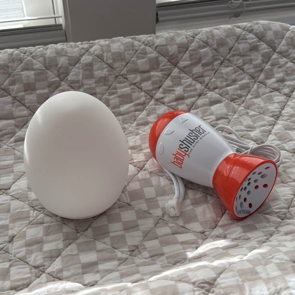 Baby Shusher White and Red Sound Machine